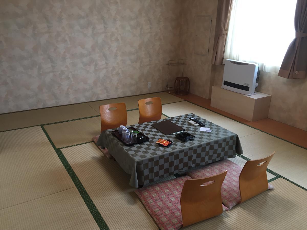 Kitamura Onsen Hotel Iwamizawa Экстерьер фото