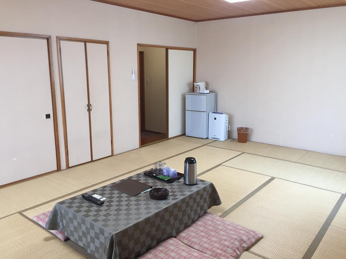 Kitamura Onsen Hotel Iwamizawa Экстерьер фото