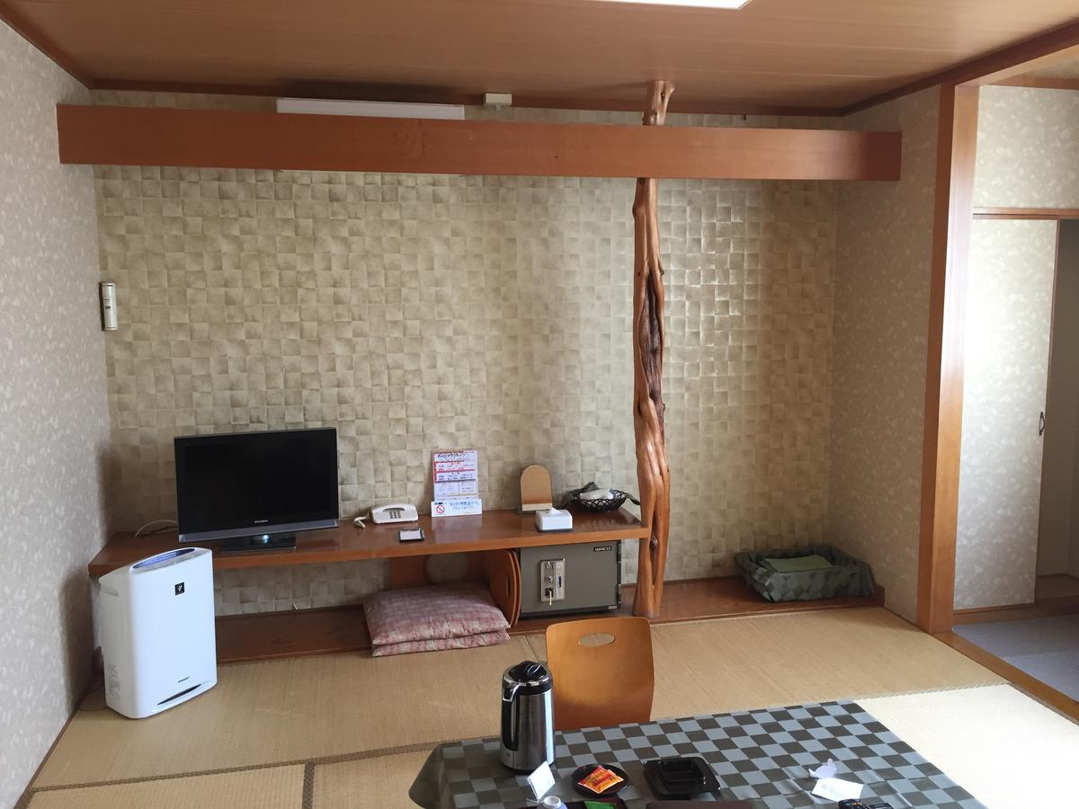 Kitamura Onsen Hotel Iwamizawa Экстерьер фото